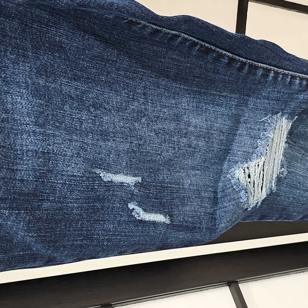 Maurice's Blue Skinny Jeans with Distressed Rips Small Short - Picture 5 of 6